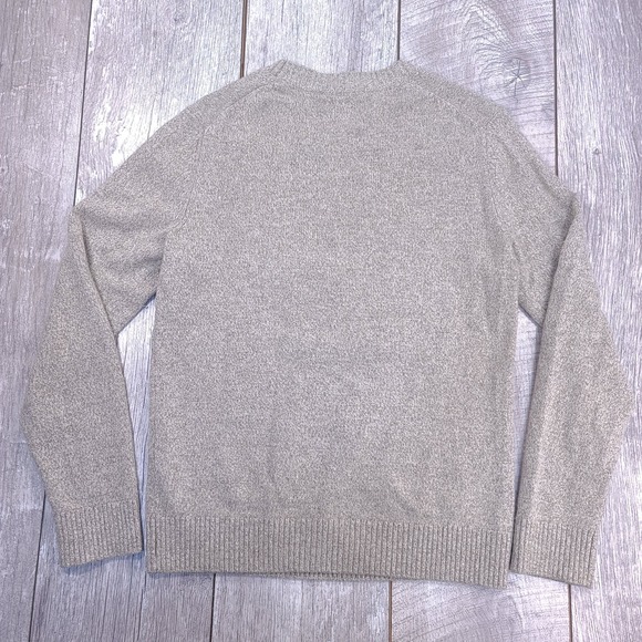 Abercrombie Fitch Womens Duck Design Wool Blend Sweater Size XS Beige Pullover - Picture 2 of 7